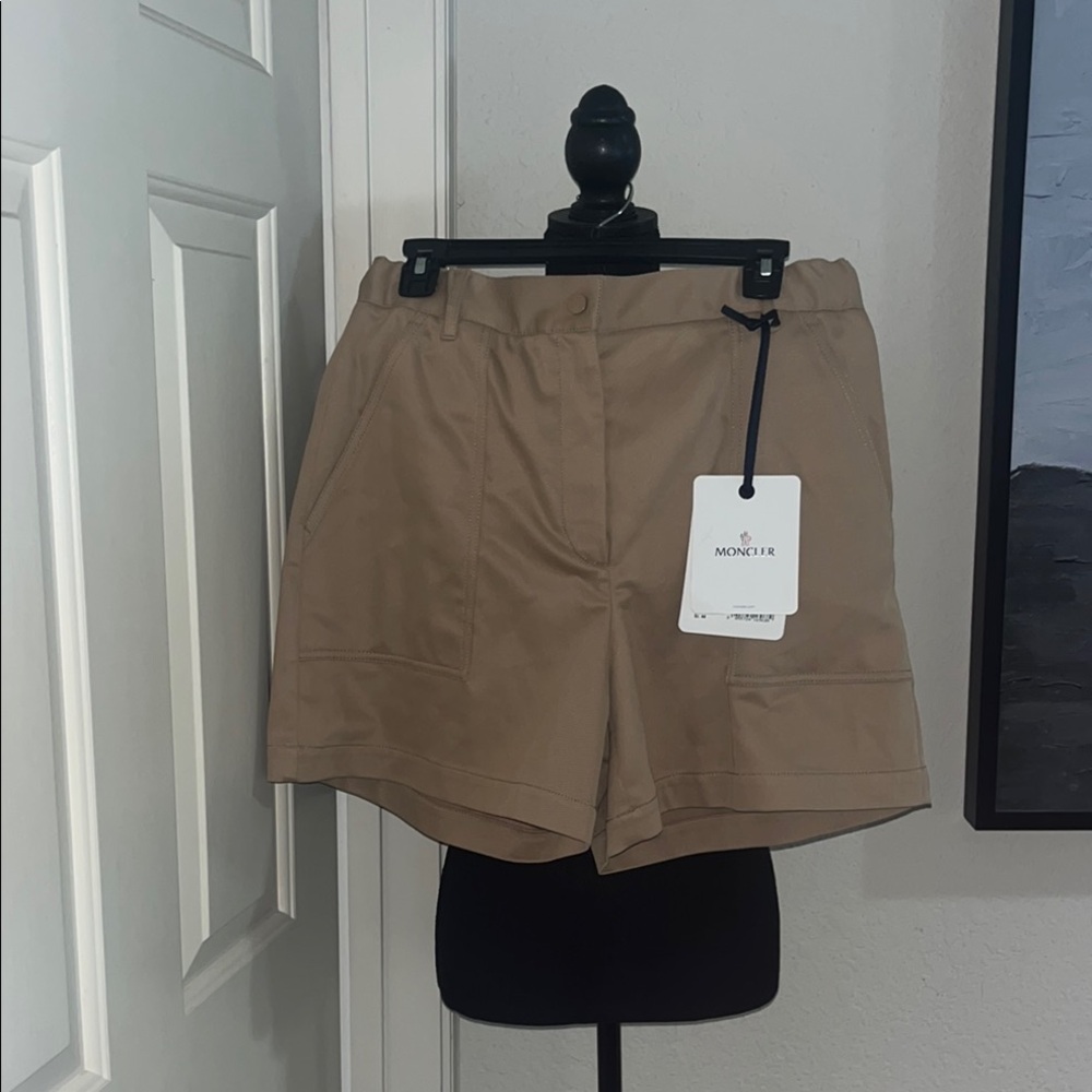 Moncler Tan Cargo Shorts Tailored Mid-Length NWT - Picture 3 of 10